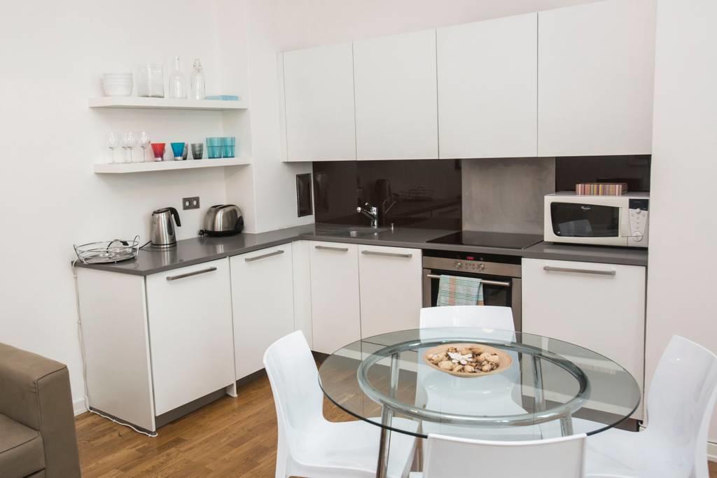 פראג Quiet Apartment With Balcony Charles Bridge מראה חיצוני תמונה