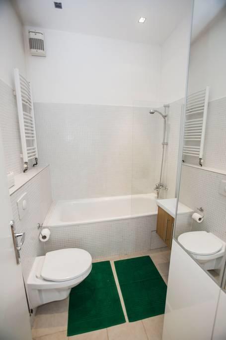 פראג Quiet Apartment With Balcony Charles Bridge מראה חיצוני תמונה